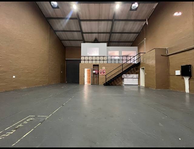 252M² WAREHOUSE TO LET IN RANDJESPARK